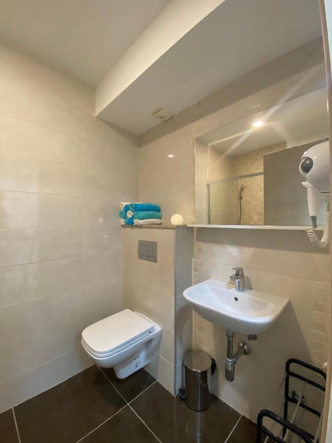 Comfort Studio With Sea View And Swimming Pool เบชิชิ ภายนอก รูปภาพ